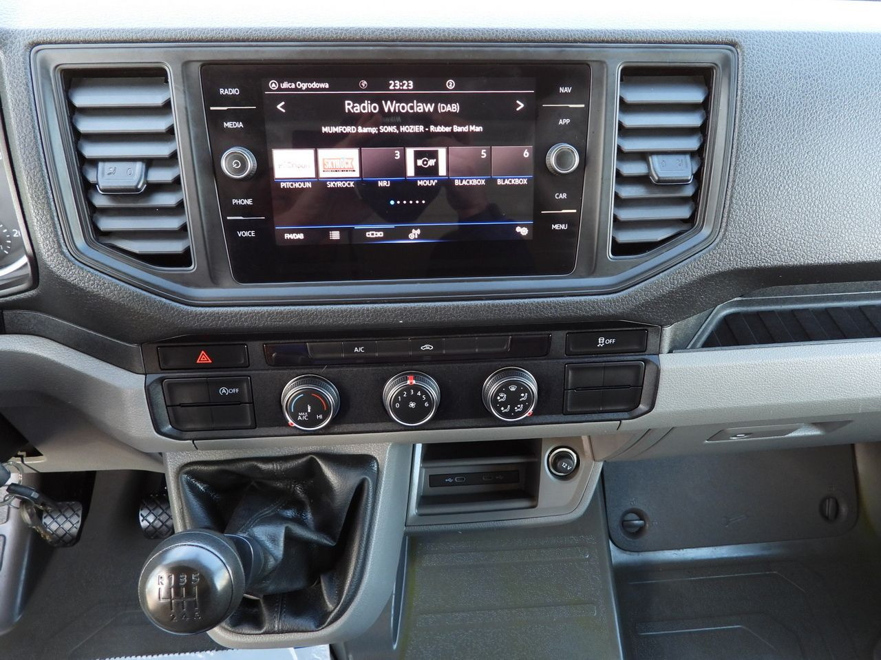 Tipper van VOLKSWAGEN CRAFTER TIPPER CRUISE CONTROL NAVIGATION TWIN WHEELS AIR CONDITIONING  180HP: picture 32