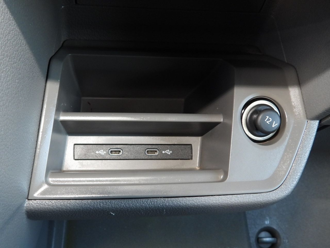 Tipper van VOLKSWAGEN CRAFTER TIPPER CRUISE CONTROL NAVIGATION TWIN WHEELS AIR CONDITIONING  180HP: picture 35