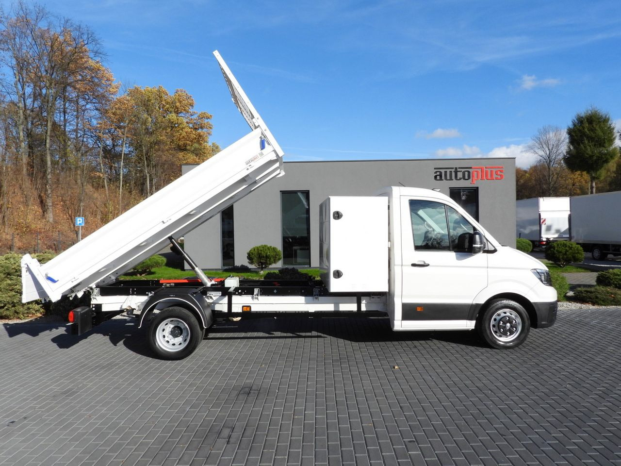 Tipper van VOLKSWAGEN CRAFTER TIPPER CRUISE CONTROL NAVIGATION TWIN WHEELS AIR CONDITIONING  180HP: picture 7