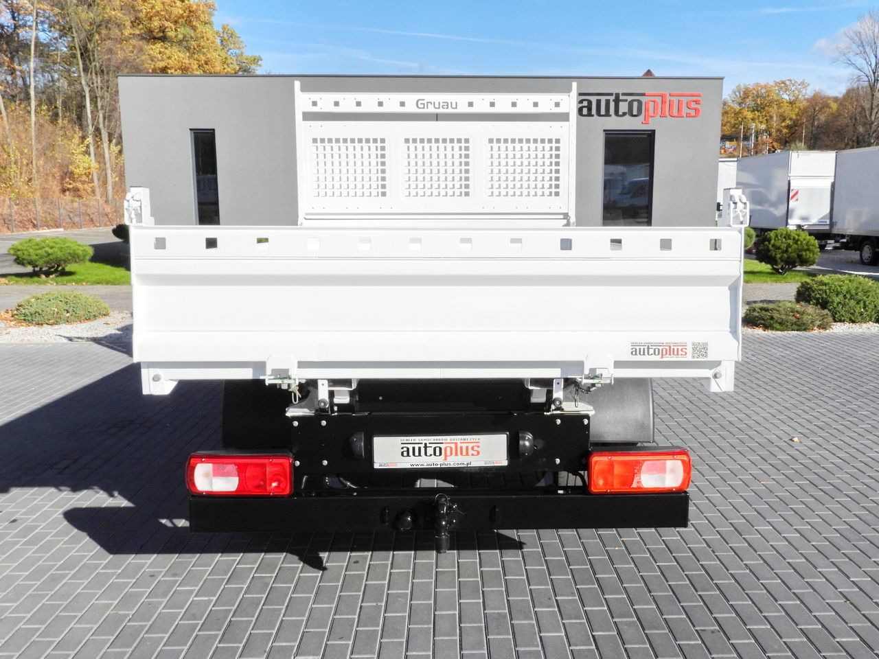 Tipper van VOLKSWAGEN CRAFTER TIPPER CRUISE CONTROL NAVIGATION TWIN WHEELS AIR CONDITIONING  180HP: picture 10