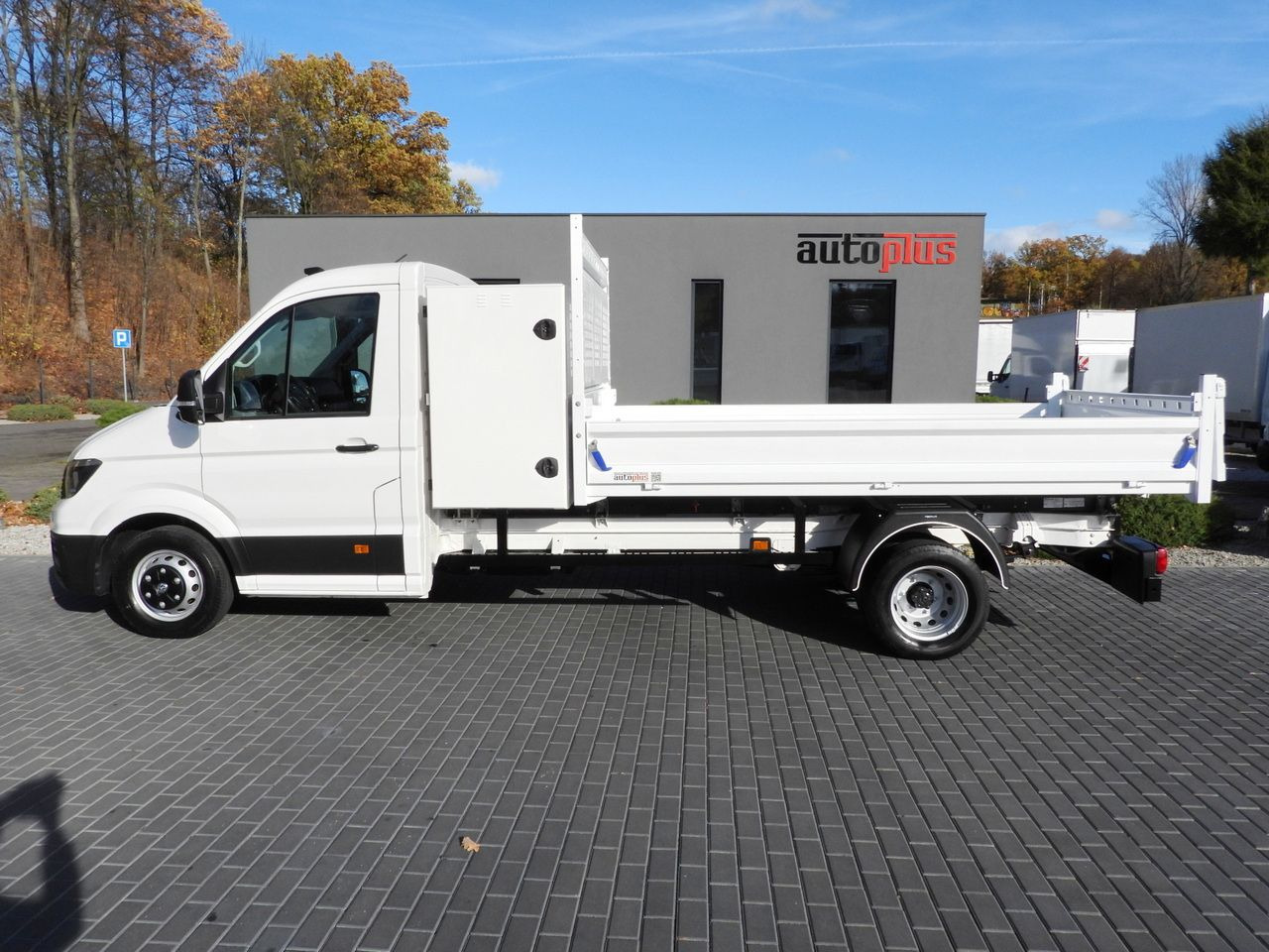 Tipper van VOLKSWAGEN CRAFTER TIPPER CRUISE CONTROL NAVIGATION TWIN WHEELS AIR CONDITIONING  180HP: picture 8