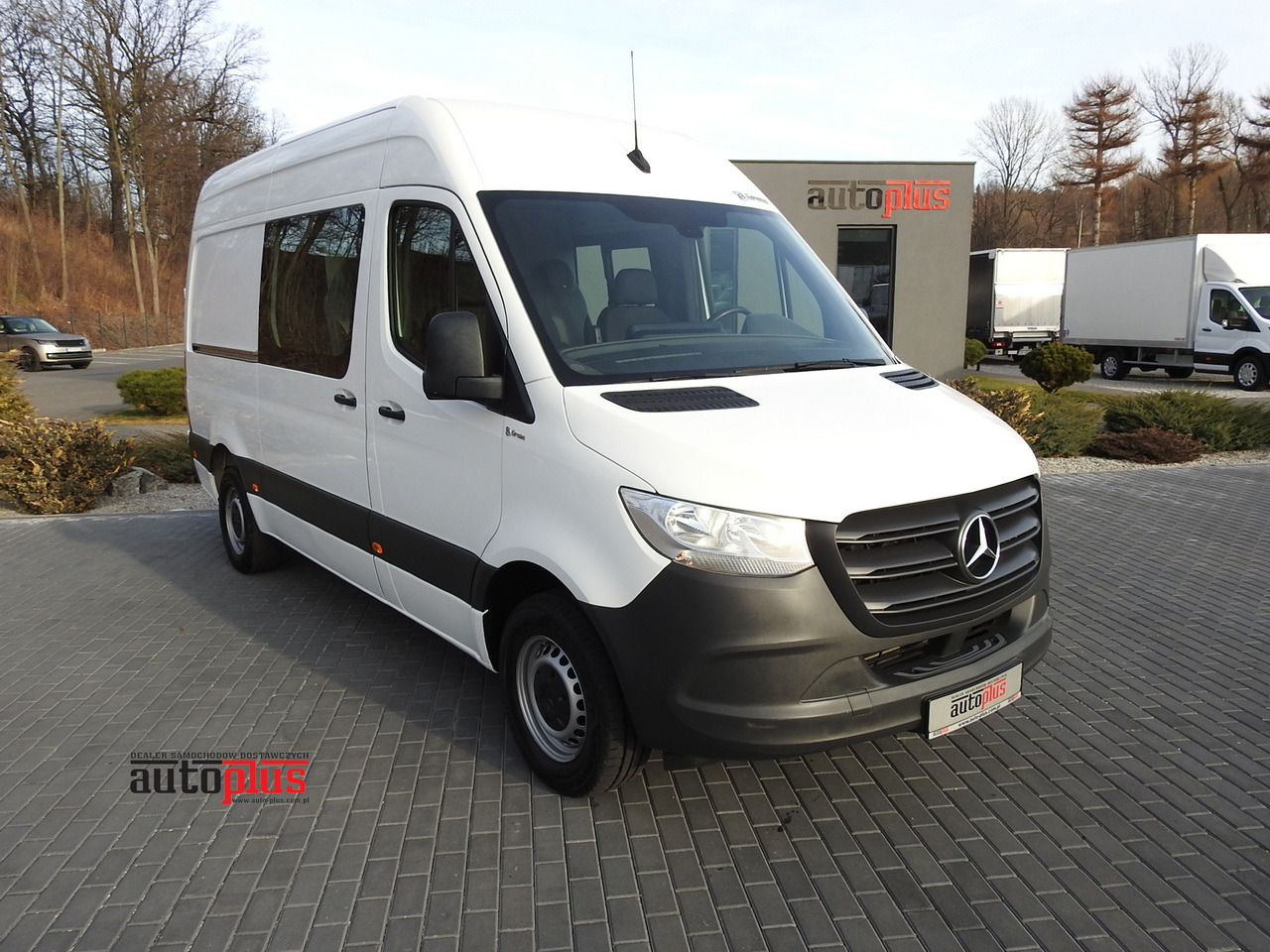 MERCEDES SPRINTER 314 BOX DELIVERY VAN 6 SEATS CRUISE CONTROL AIR CONDITIONING 140HP - Van: picture 1 MERCEDES SPRINTER 314 BOX DELIVERY VAN 6 SEATS CRUISE CONTROL AIR CONDITIONING 140HP - Van: picture 1