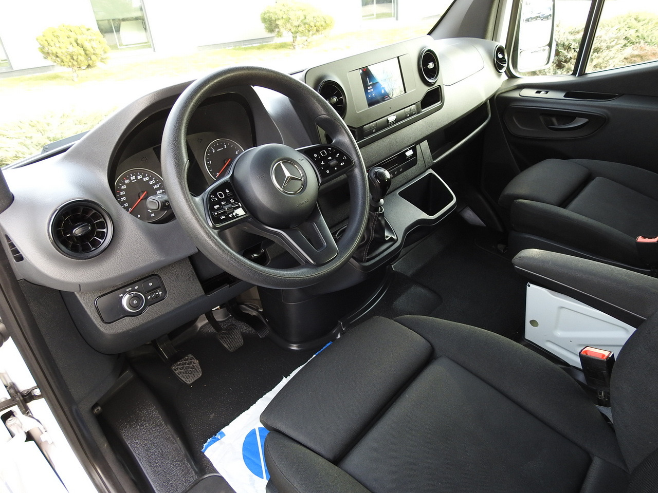 MERCEDES SPRINTER 314 BOX DELIVERY VAN 6 SEATS CRUISE CONTROL AIR CONDITIONING 140HP - Van: picture 2 MERCEDES SPRINTER 314 BOX DELIVERY VAN 6 SEATS CRUISE CONTROL AIR CONDITIONING 140HP - Van: picture 2