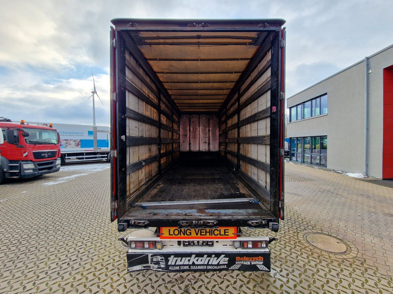 Curtainsider truck DAF XF 460 FAR / ZF Intarder / Durchladezug: picture 29