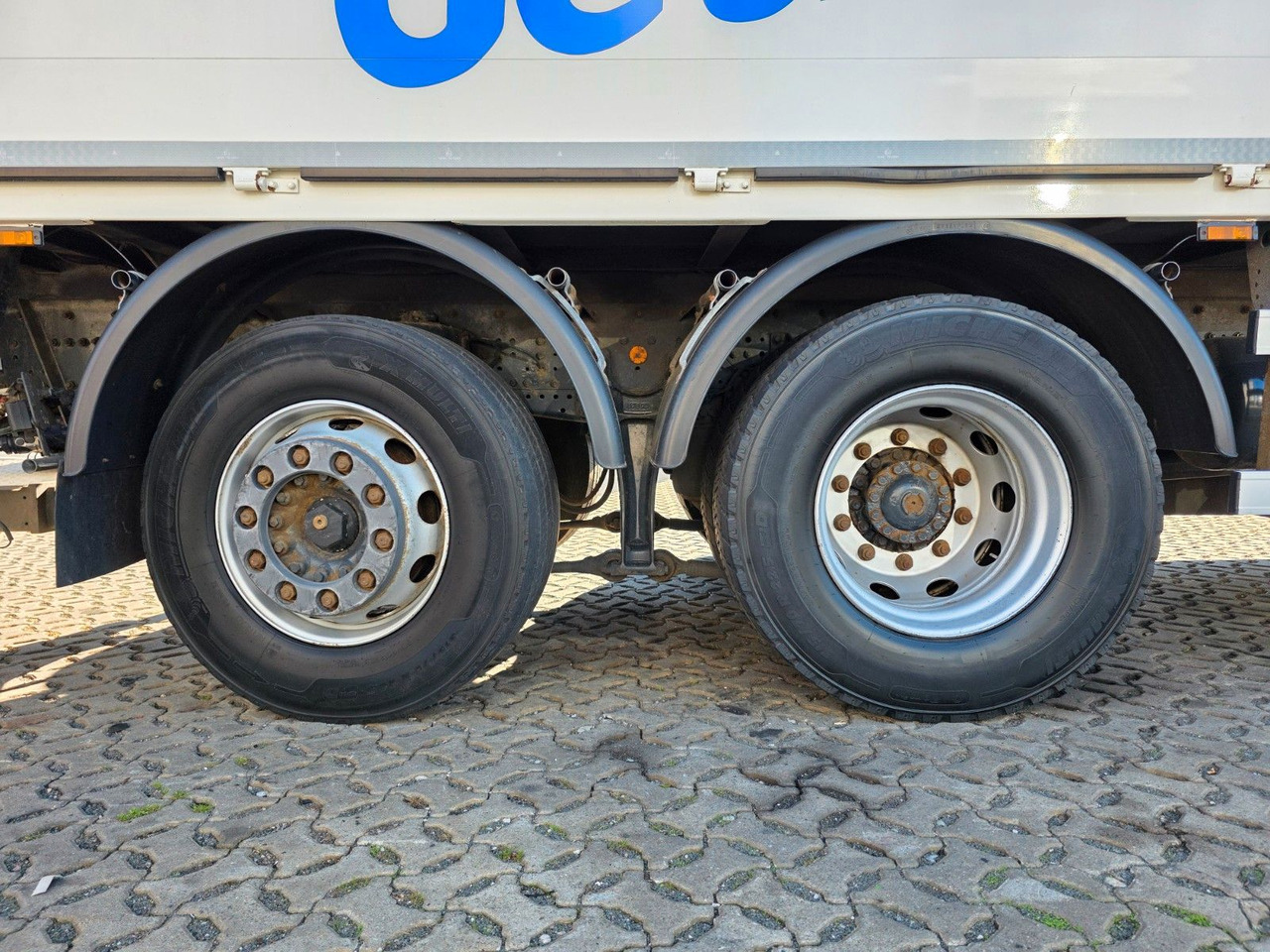 Beverage truck Iveco Stralis 420 / Ldbw / Lenkachse / Liftachse: picture 33 Beverage truck Iveco Stralis 420 / Ldbw / Lenkachse / Liftachse: picture 33