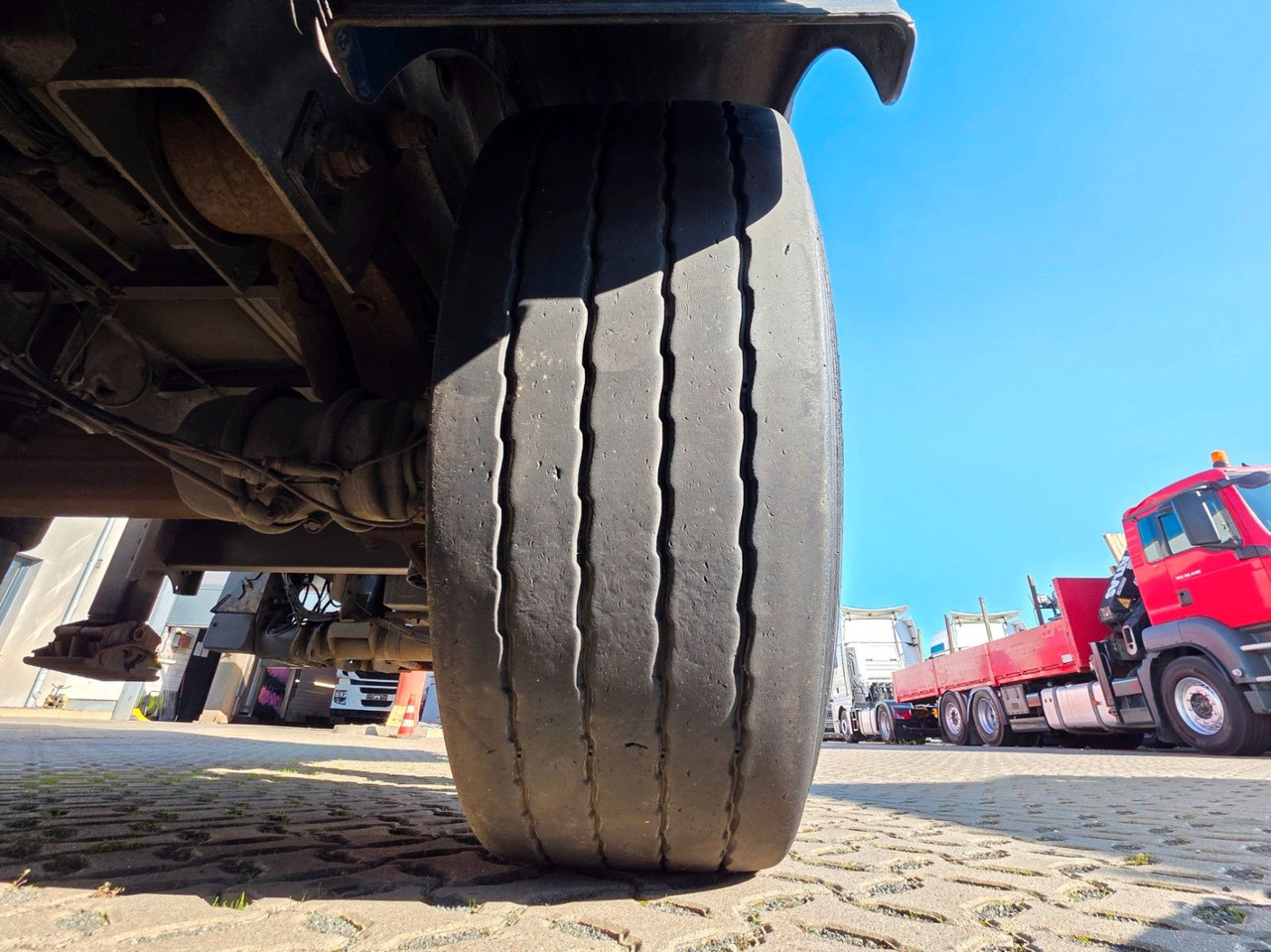 Beverage truck Iveco Stralis 420 / Ldbw / Lenkachse / Liftachse: picture 42 Beverage truck Iveco Stralis 420 / Ldbw / Lenkachse / Liftachse: picture 42