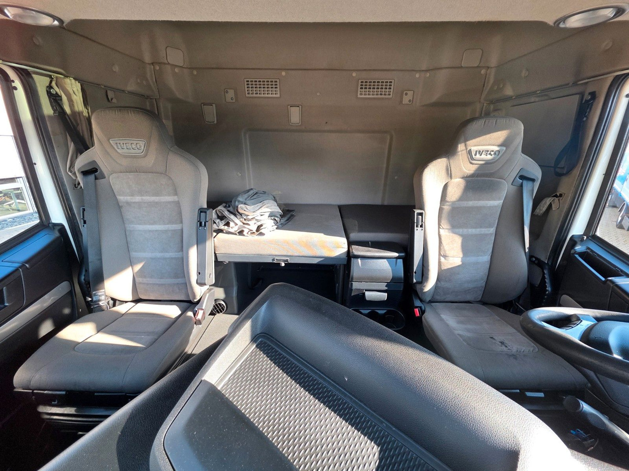 Beverage truck Iveco Stralis 420 / Ldbw / Lenkachse / Liftachse: picture 19 Beverage truck Iveco Stralis 420 / Ldbw / Lenkachse / Liftachse: picture 19