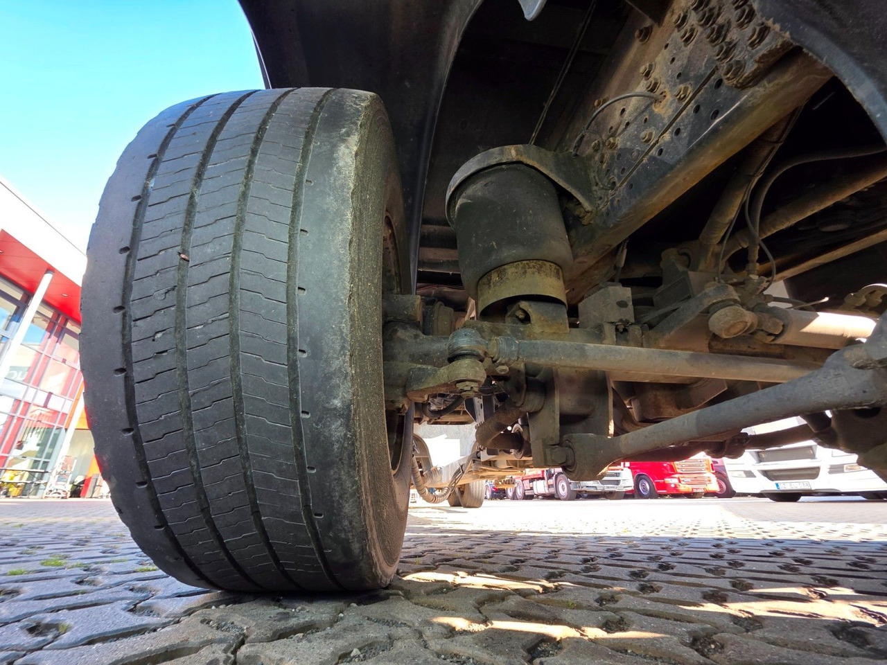 Beverage truck Iveco Stralis 420 / Ldbw / Lenkachse / Liftachse: picture 35 Beverage truck Iveco Stralis 420 / Ldbw / Lenkachse / Liftachse: picture 35