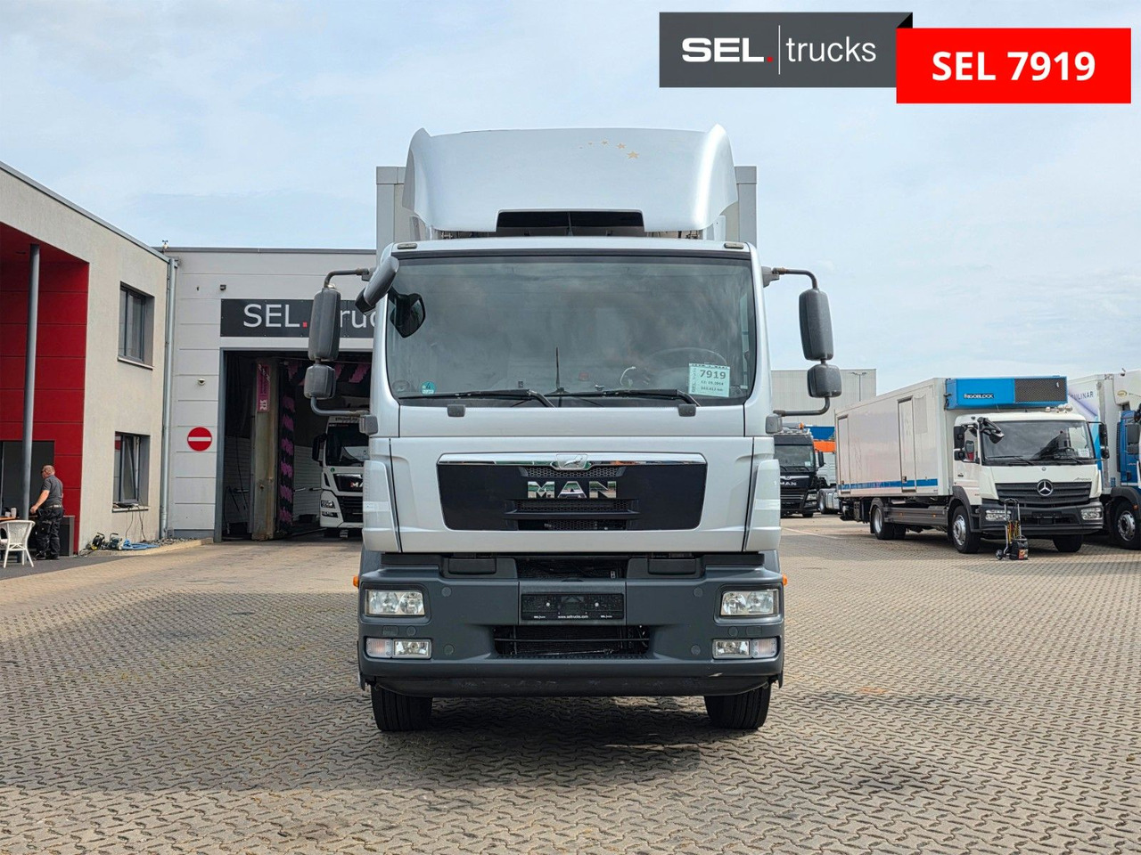MAN TGM 18.290 4X2 LL / Ldbw / Carrier / 8,16m - Refrigerator truck: picture 2 MAN TGM 18.290 4X2 LL / Ldbw / Carrier / 8,16m - Refrigerator truck: picture 2