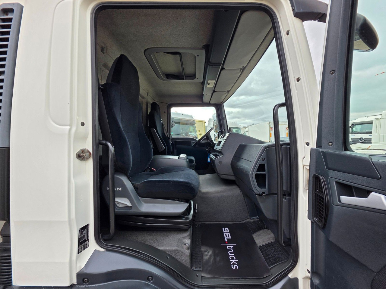 Beverage truck MAN TGM 22.290 6x2-4 LL / Ldbw / Rückfahrk. / Lenkac: picture 24