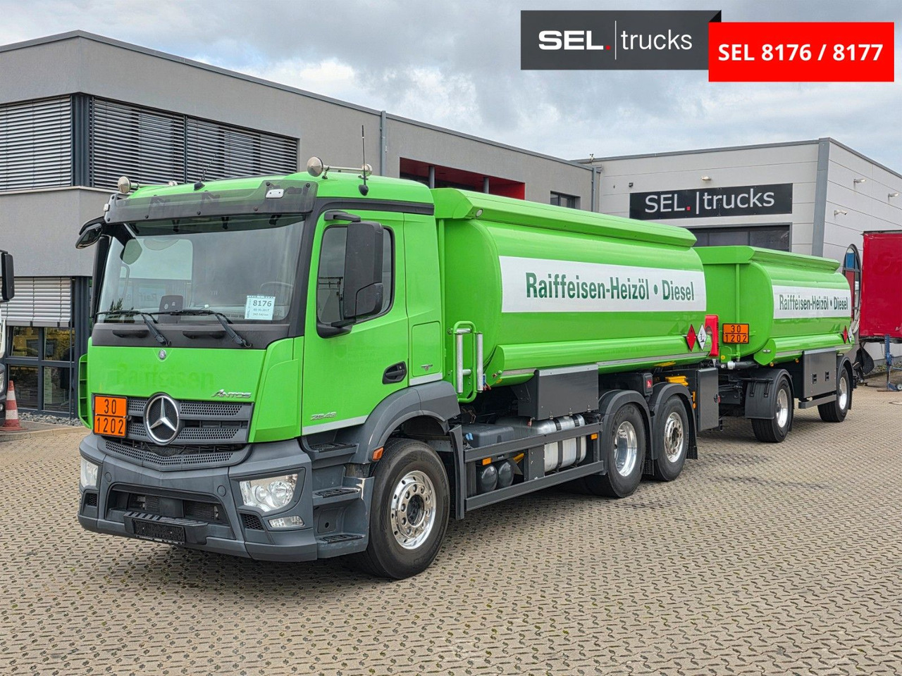 Mercedes-Benz Antos 2643 / Ret. / ADR AT / Lenkachse /KOMPLETT - Tank truck: picture 1 Mercedes-Benz Antos 2643 / Ret. / ADR AT / Lenkachse /KOMPLETT - Tank truck: picture 1