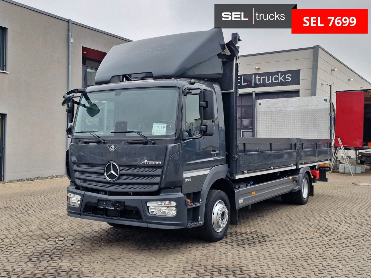 Mercedes-Benz Atego 1221 / Ladebordwand - Curtainsider truck: picture 1 Mercedes-Benz Atego 1221 / Ladebordwand - Curtainsider truck: picture 1