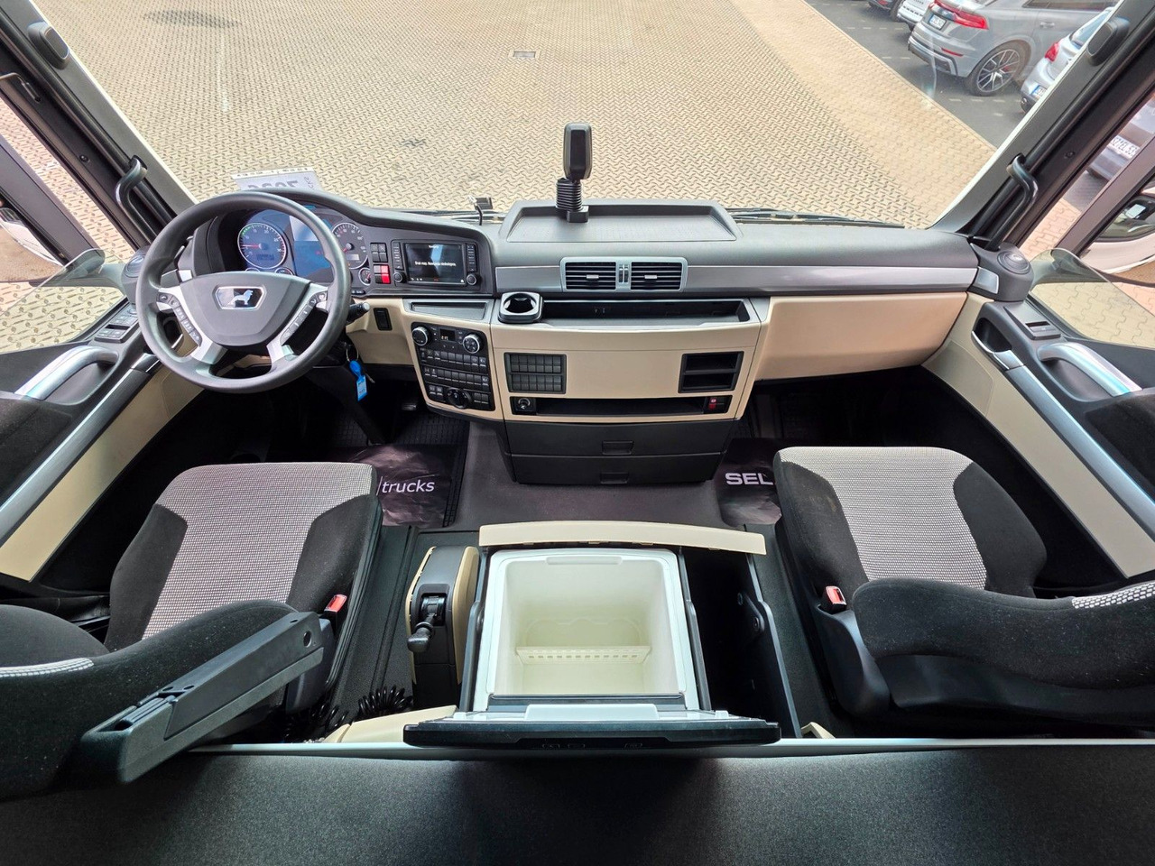 Tractor unit MAN TGX 18.500 4X2 LLS-U / Retarder / ADR AT: picture 23