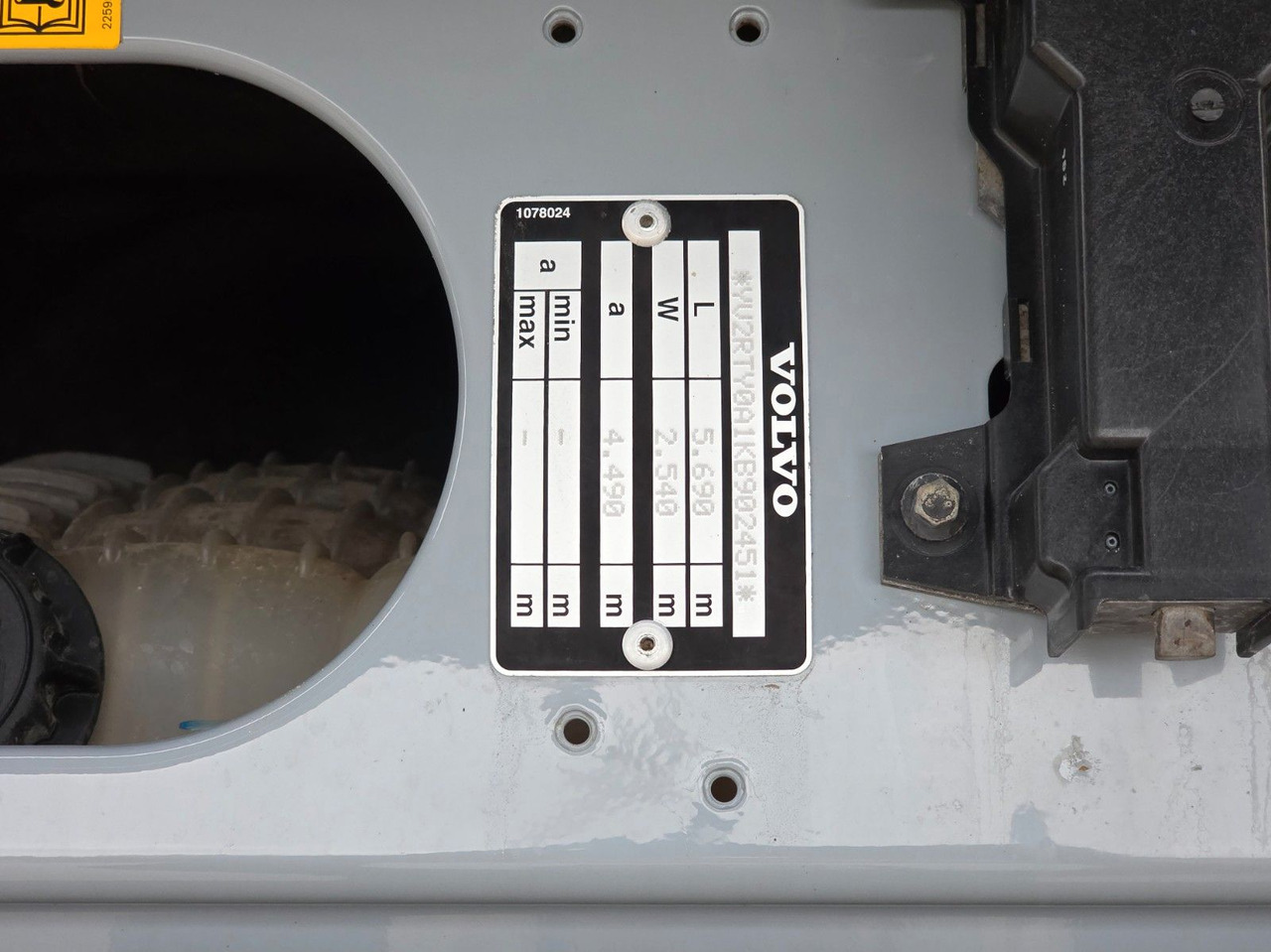 Tractor unit Volvo FH 460 / Nebenabtrieb / Kipphydraulik: picture 24 Tractor unit Volvo FH 460 / Nebenabtrieb / Kipphydraulik: picture 24