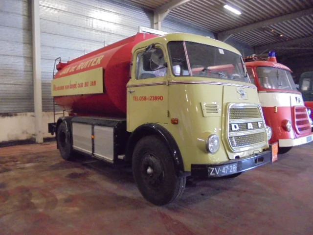 DAF 1600 A1600DF 360 - Tank truck: picture 2 DAF 1600 A1600DF 360 - Tank truck: picture 2
