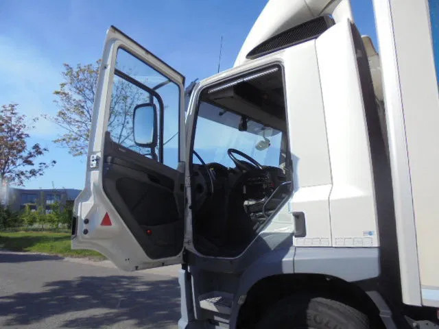 DAF CF 250 FA LOW KM NL TRUCK on lease DAF CF 250 FA LOW KM NL TRUCK: picture 10