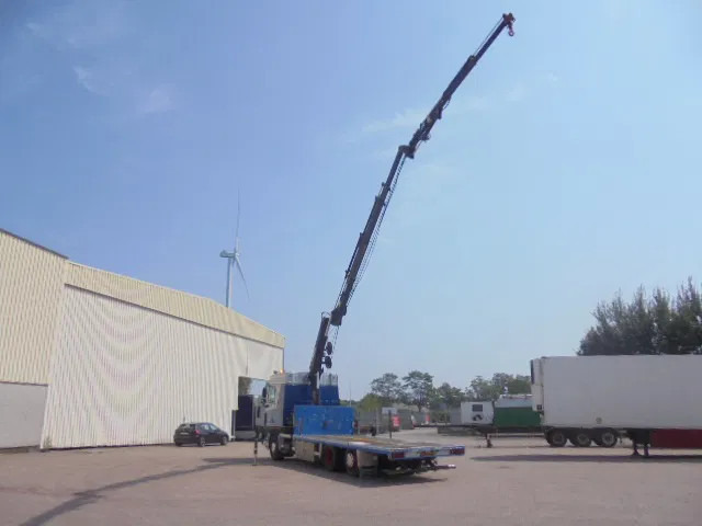 DAF XF 105 XF105 NL TRUCK - Crane truck: picture 3 DAF XF 105 XF105 NL TRUCK - Crane truck: picture 3