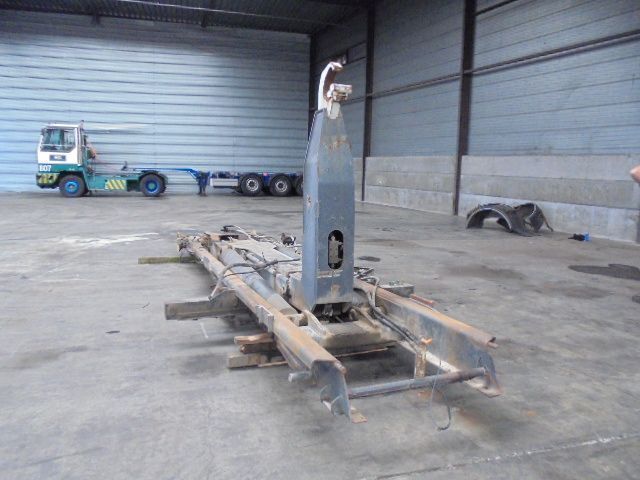 Diversen MILTRA MB 20 PCA - Hook lift truck: picture 2 Diversen MILTRA MB 20 PCA - Hook lift truck: picture 2