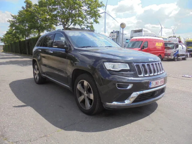 Jeep Grand Cherokee 4X4 SUMMIT EDITION 3.0 LTR V6 - SUV: picture 3 Jeep Grand Cherokee 4X4 SUMMIT EDITION 3.0 LTR V6 - SUV: picture 3