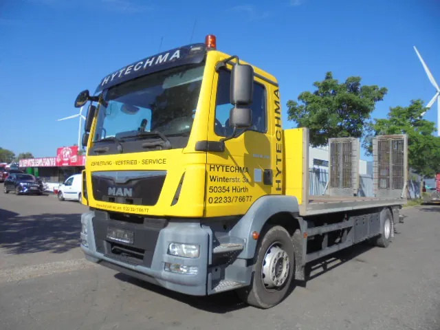 MAN TGM 18.340 - Autotransporter truck: picture 1 MAN TGM 18.340 - Autotransporter truck: picture 1