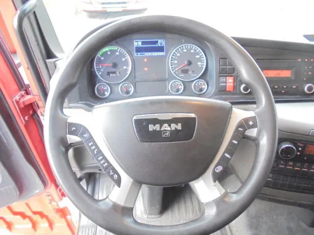MAN TGX 26.440 6X2 OPEN BAK on lease MAN TGX 26.440 6X2 OPEN BAK: picture 10