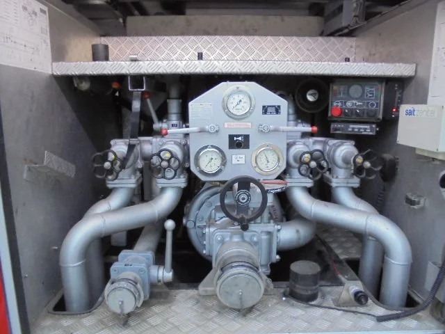 Mercedes-Benz 1124 F on lease Mercedes-Benz 1124 F: picture 8