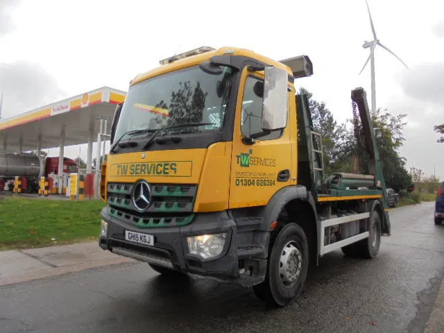 Mercedes-Benz Antos 1824 4X2 - Cable system truck: picture 1 Mercedes-Benz Antos 1824 4X2 - Cable system truck: picture 1