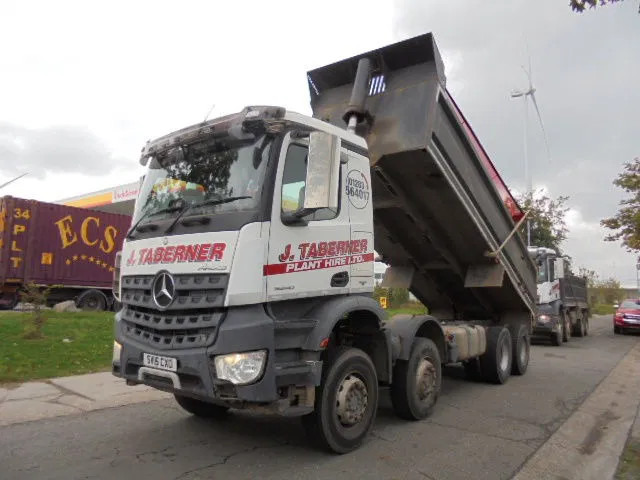 Mercedes-Benz Arocs 3243 K 8X4 - Tipper: picture 1 Mercedes-Benz Arocs 3243 K 8X4 - Tipper: picture 1