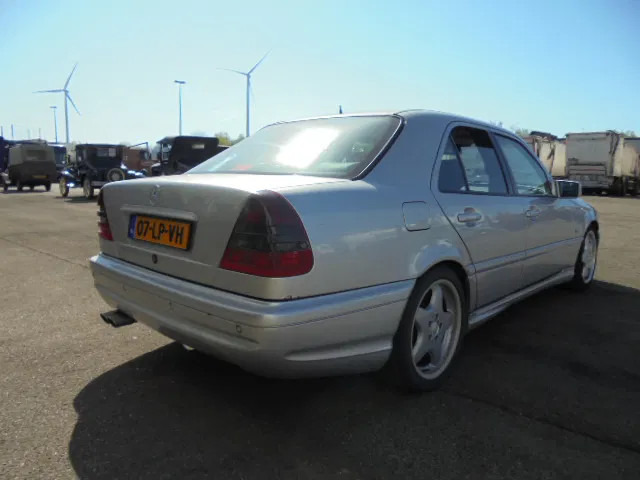 Mercedes-Benz C-Klasse 43 AMG - Car: picture 3 Mercedes-Benz C-Klasse 43 AMG - Car: picture 3