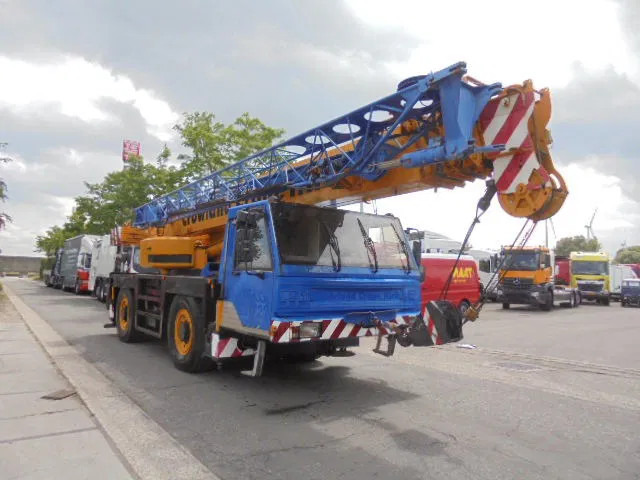 PPM ATT 350 4X4X4 - All terrain crane: picture 5 PPM ATT 350 4X4X4 - All terrain crane: picture 5