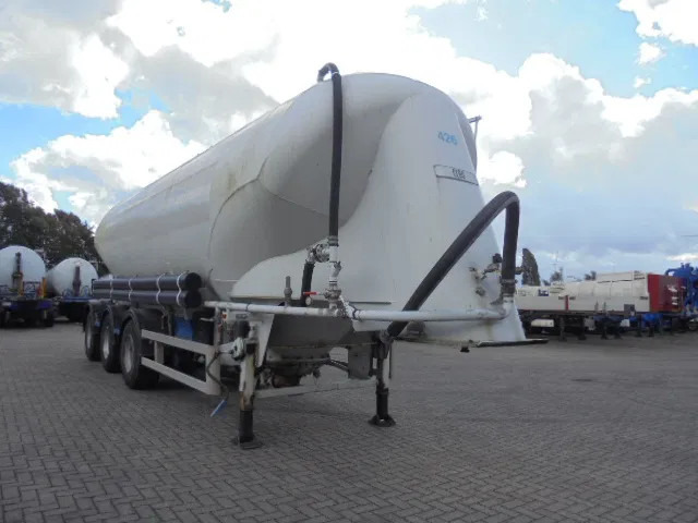 SPITZER BP SF 50 - Tank semi-trailer: picture 3 SPITZER BP SF 50 - Tank semi-trailer: picture 3