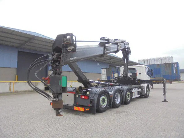 Scania P370 8X2 HAAK + KRAAN NL TRUCK LOW KM - Hook lift truck, Crane truck: picture 4 Scania P370 8X2 HAAK + KRAAN NL TRUCK LOW KM - Hook lift truck, Crane truck: picture 4