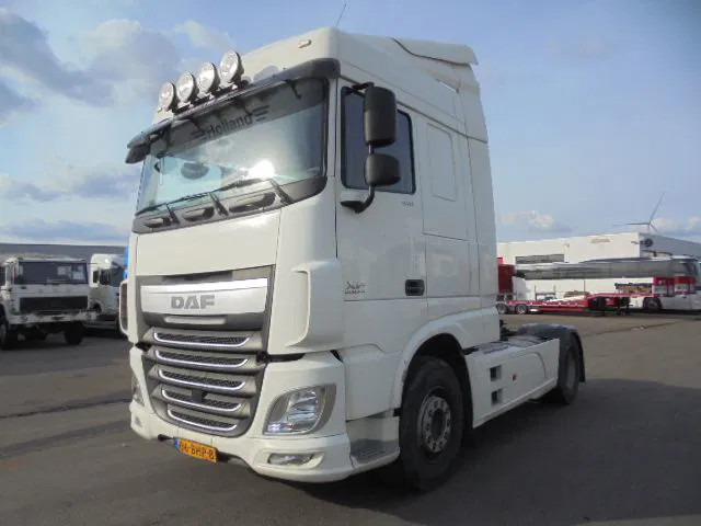 DAF XF 440 - Tractor unit: picture 1 DAF XF 440 - Tractor unit: picture 1