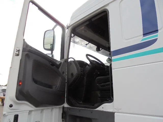 Tractor unit DAF XF 440 EURO 6: picture 8