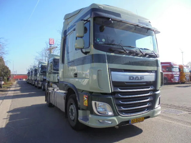 DAF XF 440 NL TRUCK - Tractor unit: picture 3 DAF XF 440 NL TRUCK - Tractor unit: picture 3