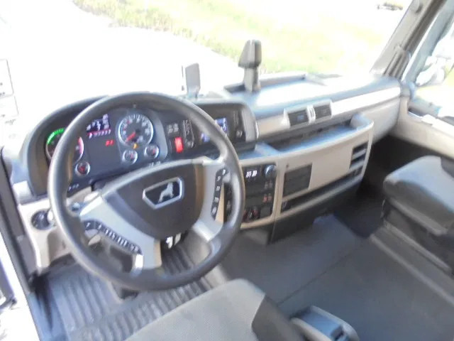 Tractor unit MAN TGX 26.500 XXL 6X2 SMART TACHO NL TRUCK 20X IN STOCK: picture 10