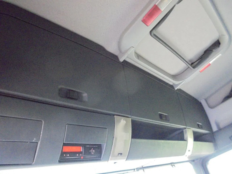 Tractor unit MAN TGX 440: picture 11