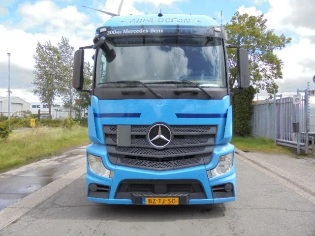 Mercedes-Benz Actros 1842 LS - Tractor unit: picture 2 Mercedes-Benz Actros 1842 LS - Tractor unit: picture 2
