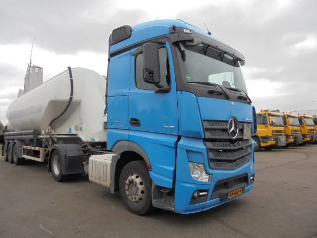 Tractor unit Mercedes-Benz Actros 1842 LS EUR6 10X: picture 6