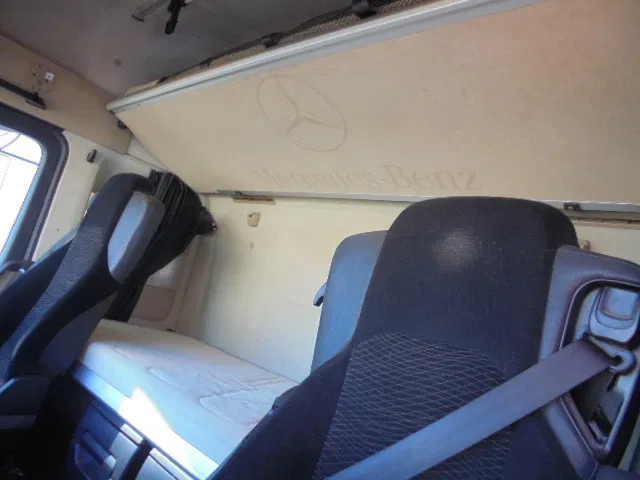 Tractor unit Mercedes-Benz Actros 1842 LS NL TRUCK: picture 10