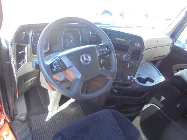 Tractor unit Mercedes-Benz Actros 1842 LS NL TRUCK: picture 8