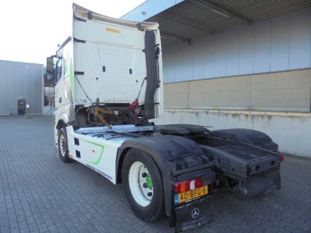 Tractor unit Mercedes-Benz Actros 1842 LS NL TRUCK: picture 6