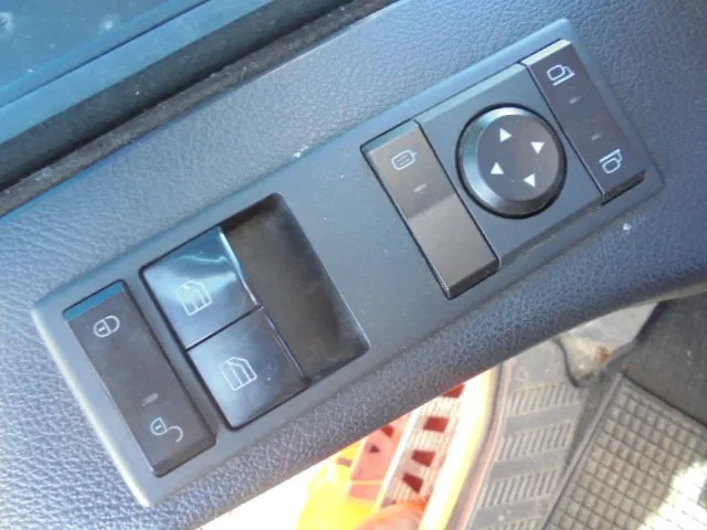 Tractor unit Mercedes-Benz Actros 1842 LS NL TRUCK: picture 16