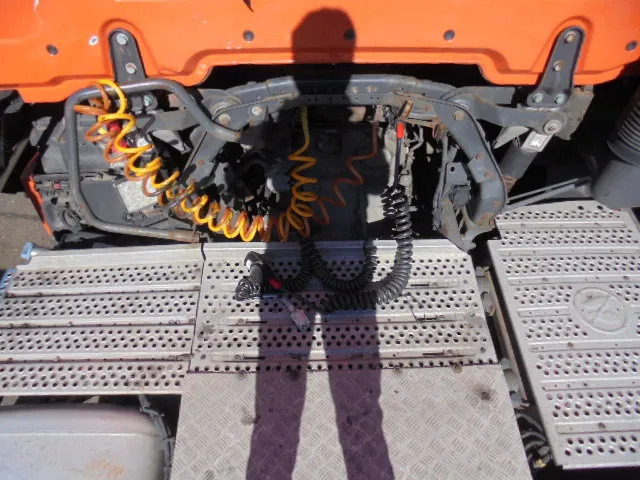 Tractor unit Mercedes-Benz Actros 1842 LS NL TRUCK: picture 17