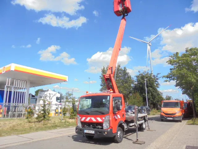 Renault Maxity 120 DXI - Van: picture 1 Renault Maxity 120 DXI - Van: picture 1