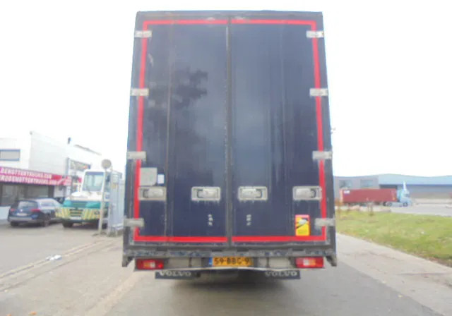 Volvo FH 420 6X2 NL TRUCK - Curtainsider truck: picture 5 Volvo FH 420 6X2 NL TRUCK - Curtainsider truck: picture 5