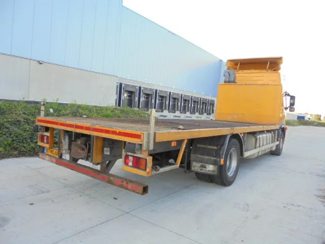 Volvo FM FM 300 LOW KM - Box truck: picture 5 Volvo FM FM 300 LOW KM - Box truck: picture 5