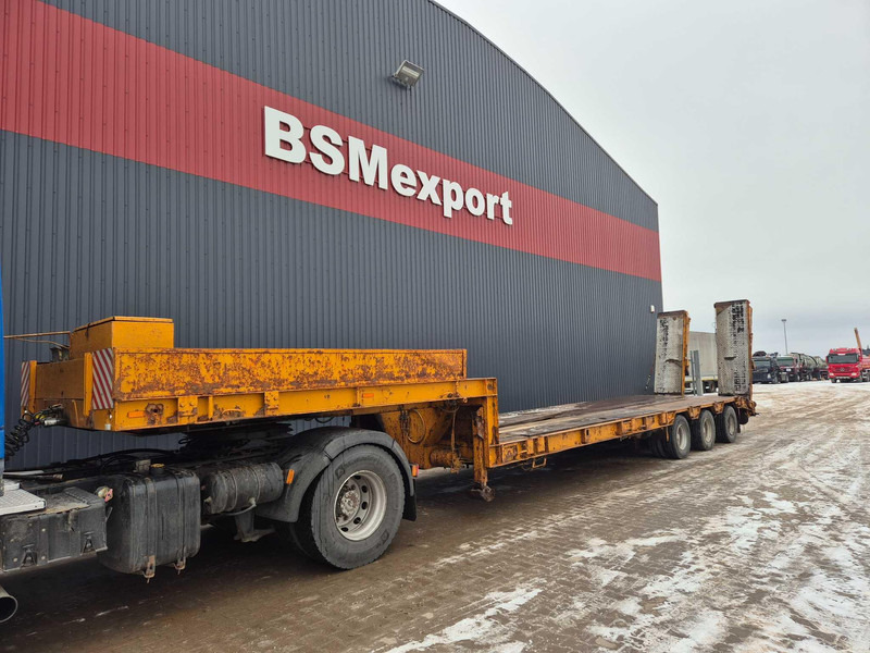Goldhofer Stpa3 - Low loader semi-trailer: picture 1 Goldhofer Stpa3 - Low loader semi-trailer: picture 1