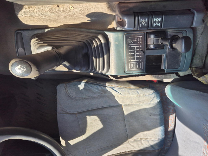 Concrete pump truck Renault Kerax 420 + COIME PDF 33.5 E: picture 9 Concrete pump truck Renault Kerax 420 + COIME PDF 33.5 E: picture 9