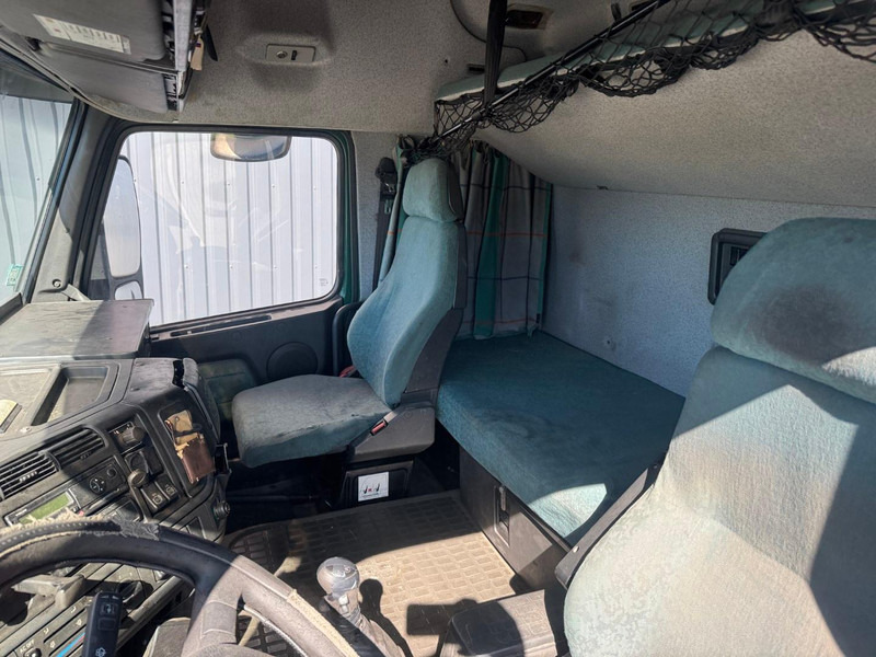 Tractor unit Volvo FH 12.420: picture 6